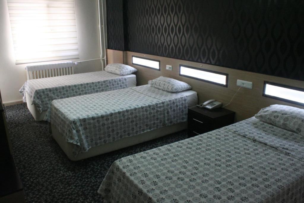 Yeni Kosk Esra Hotel Konya Habitación foto